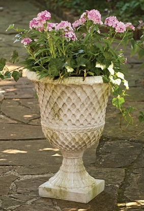 LATTICE BUTTON URN