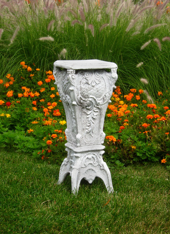 French Pedestal 30