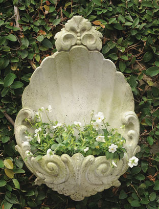 Scalloped Planter Sconce 18