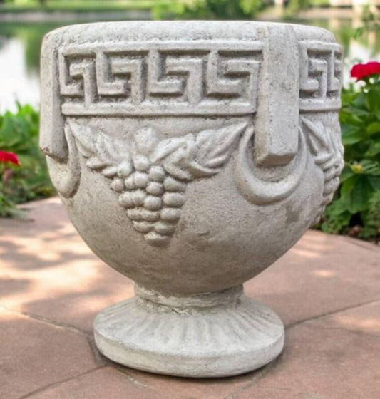 Grecian Urn 17 Med.